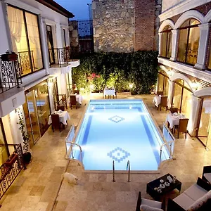 buradan rezervasyon yapın